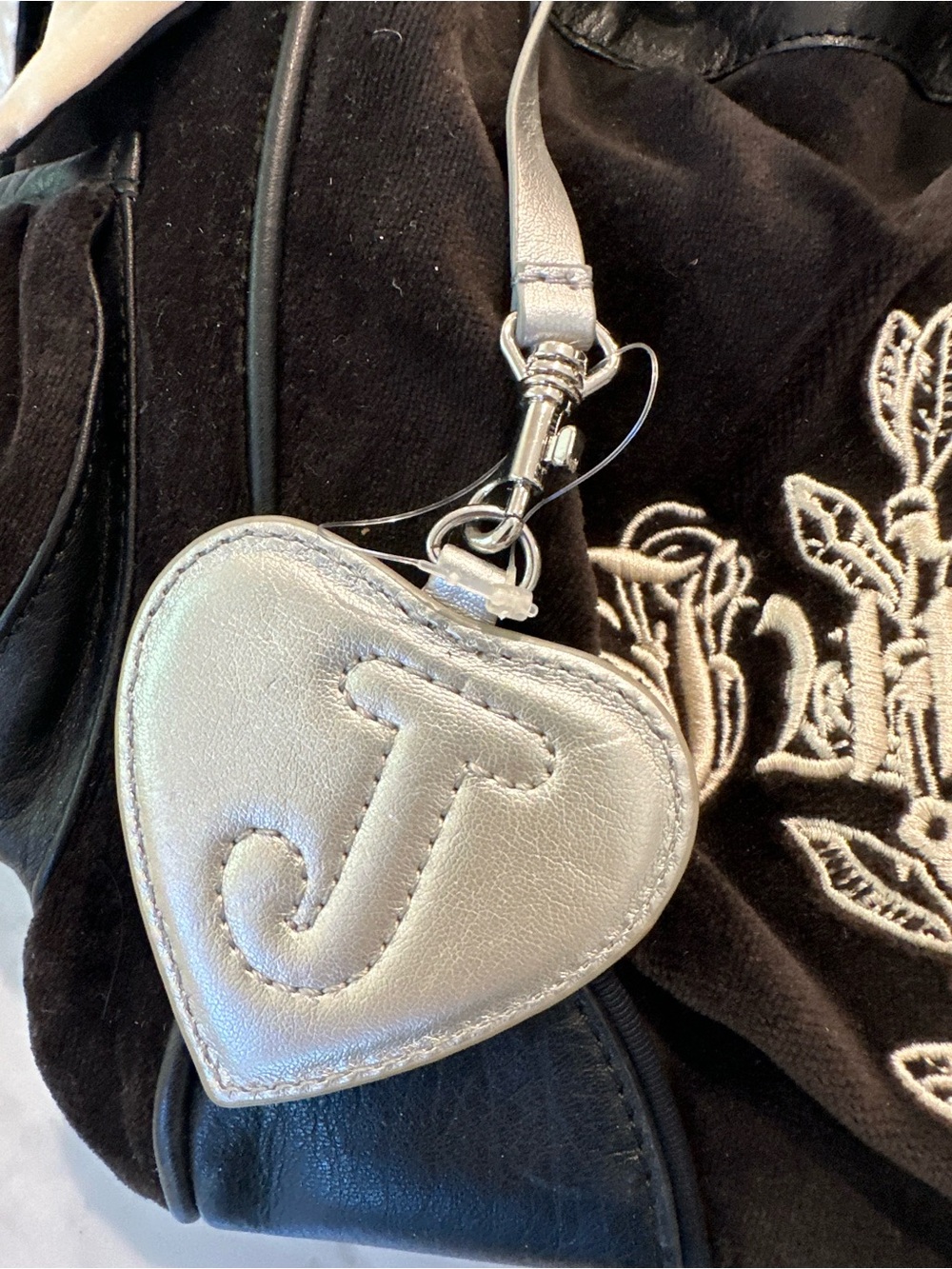 Juicy Couture Black Velvet Daydreamer Tote with Cream Bow Accents - Picture 4 of 5